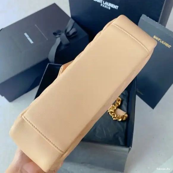 YSL MEDIUM COLLEGE 0622